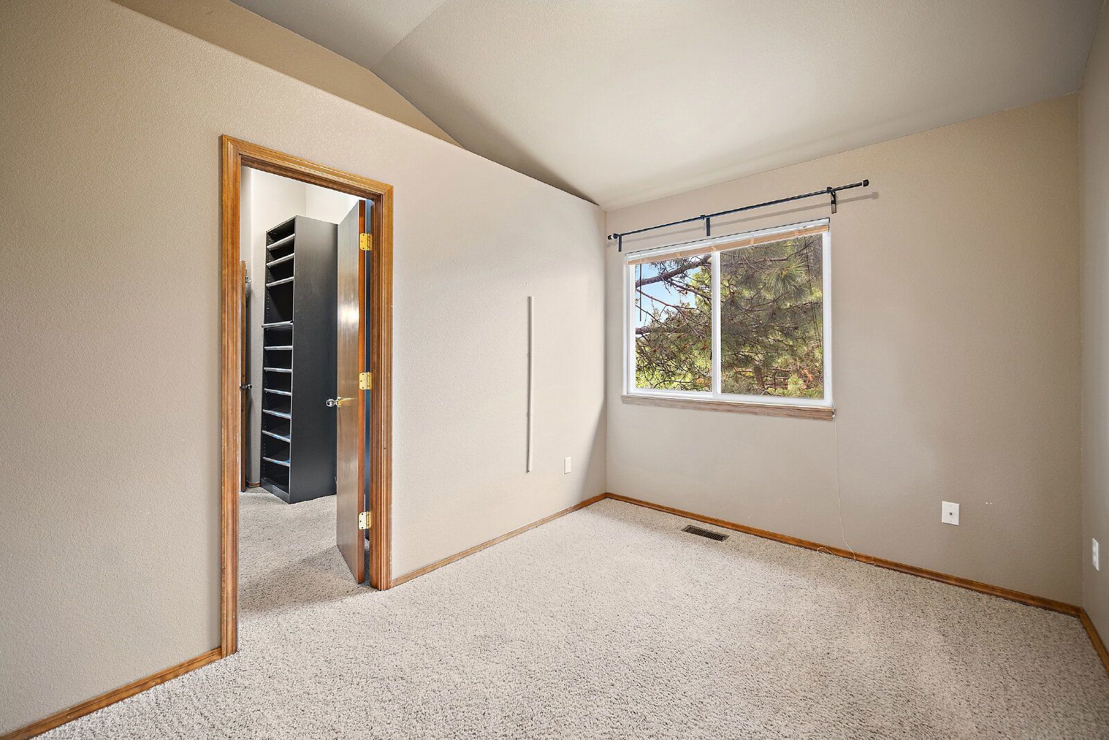 December & January Rent Free property image