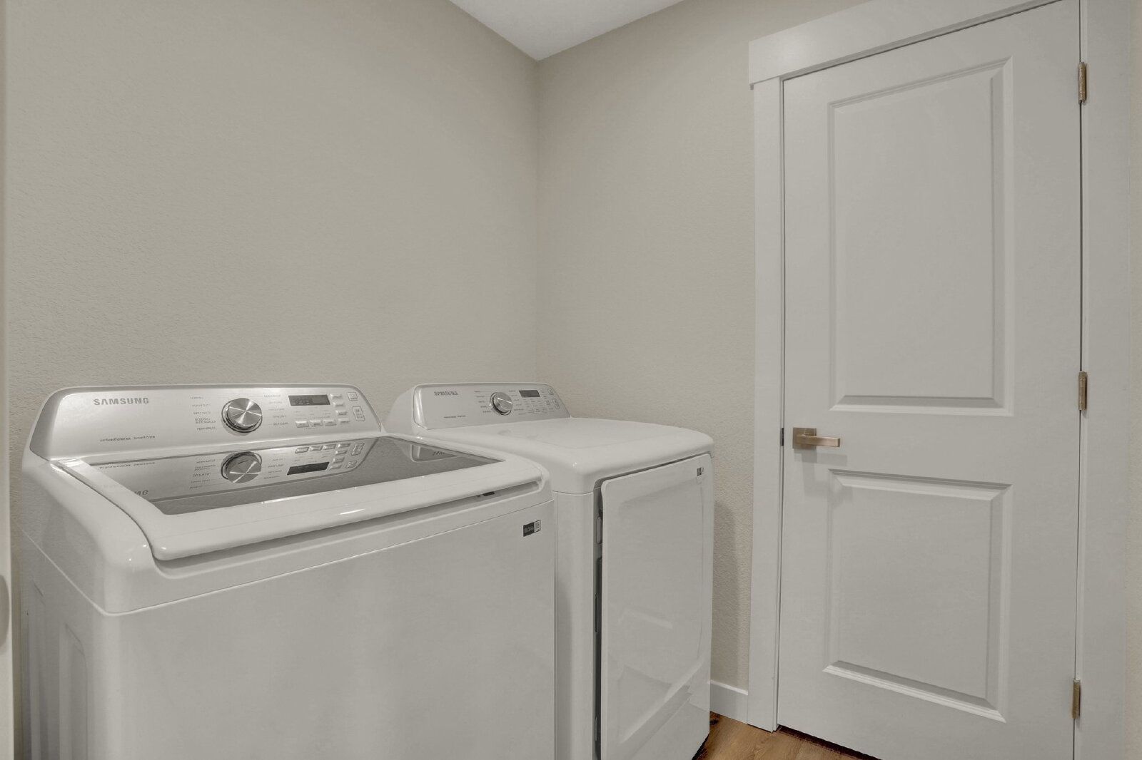 Modern 4-Bedroom Townhome with Finished Basement and Pikes Peak Views property image