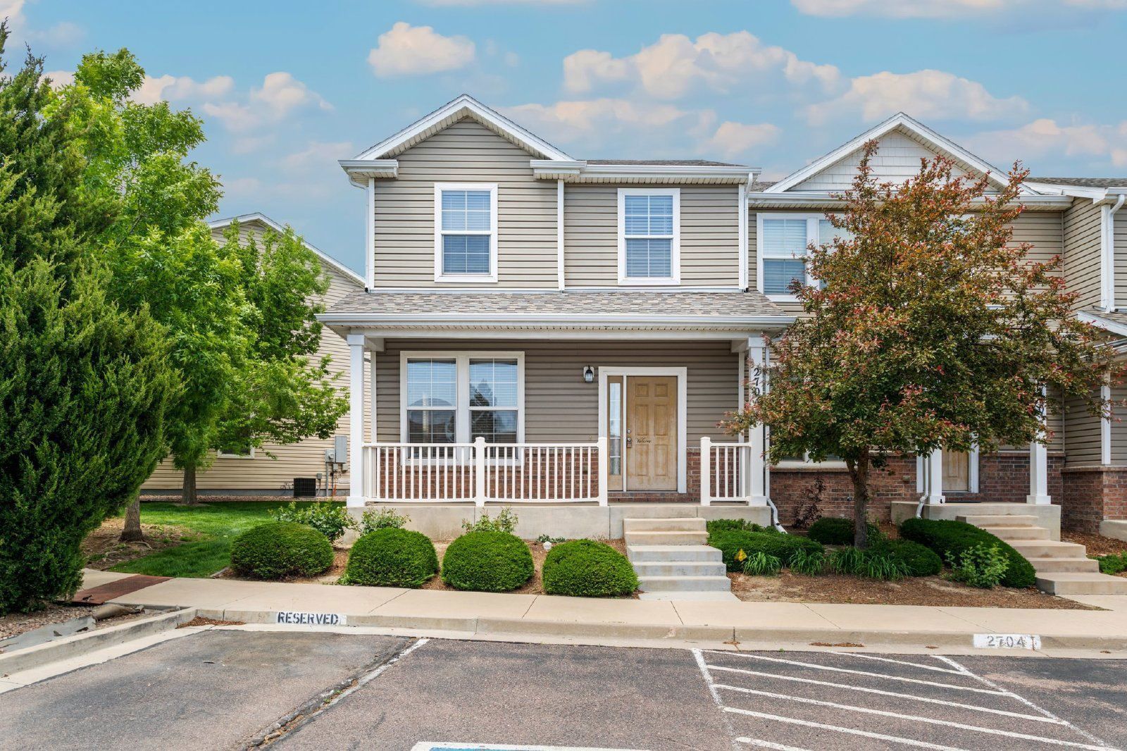 Well-Maintained 3-Bedroom Townhome with Central A/C and Open Layout property image