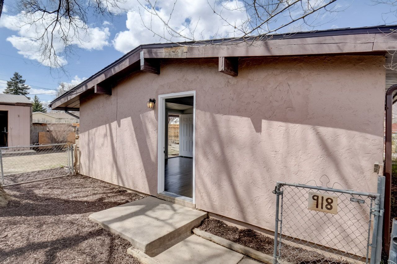 Charming Renovated 2-Bedroom Home Near Downtown Colorado Springs property image