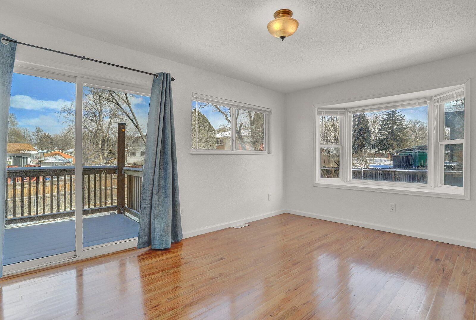 Spacious 4-Bedroom Bi-Level Home with Mountain Views and Convenient Location property image