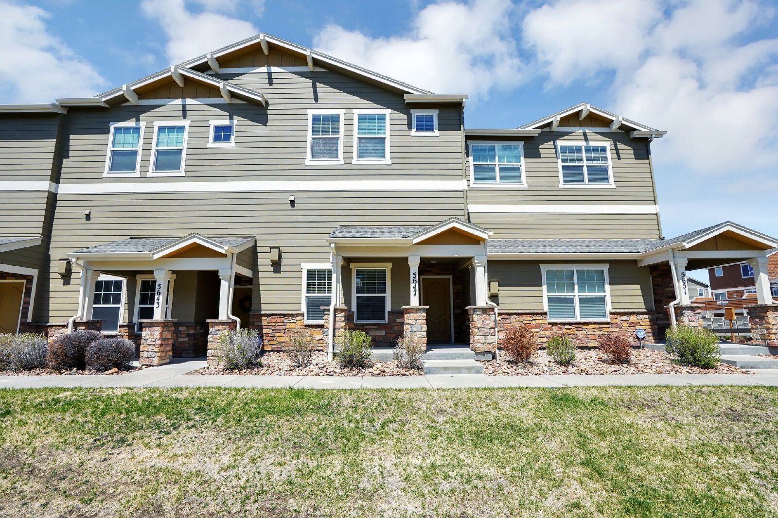 Contemporary Three-Level Townhome with Mountain Views Near Powers Corridor property image