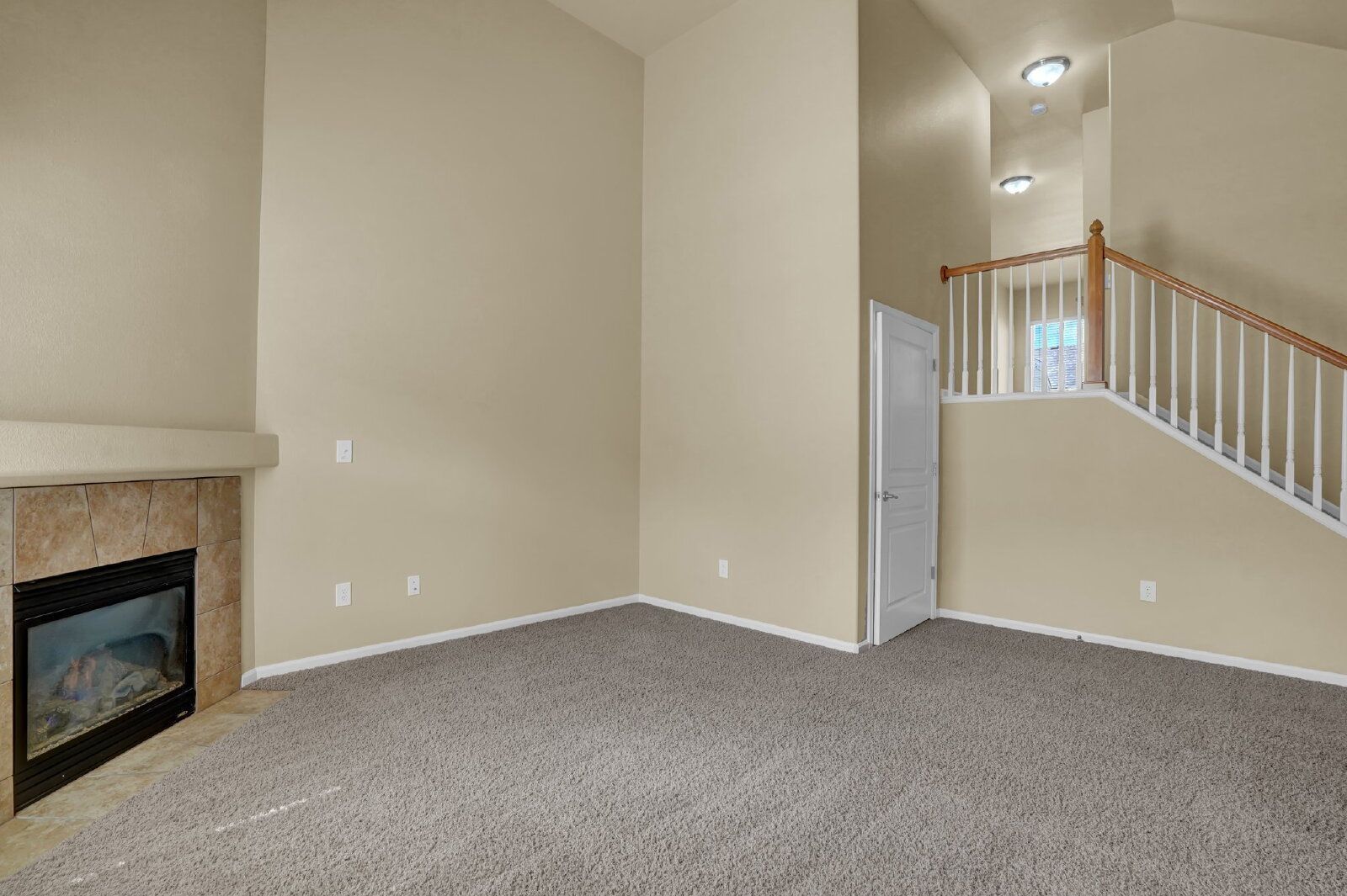 Contemporary Three-Level Townhome with Mountain Views Near Powers Corridor property image