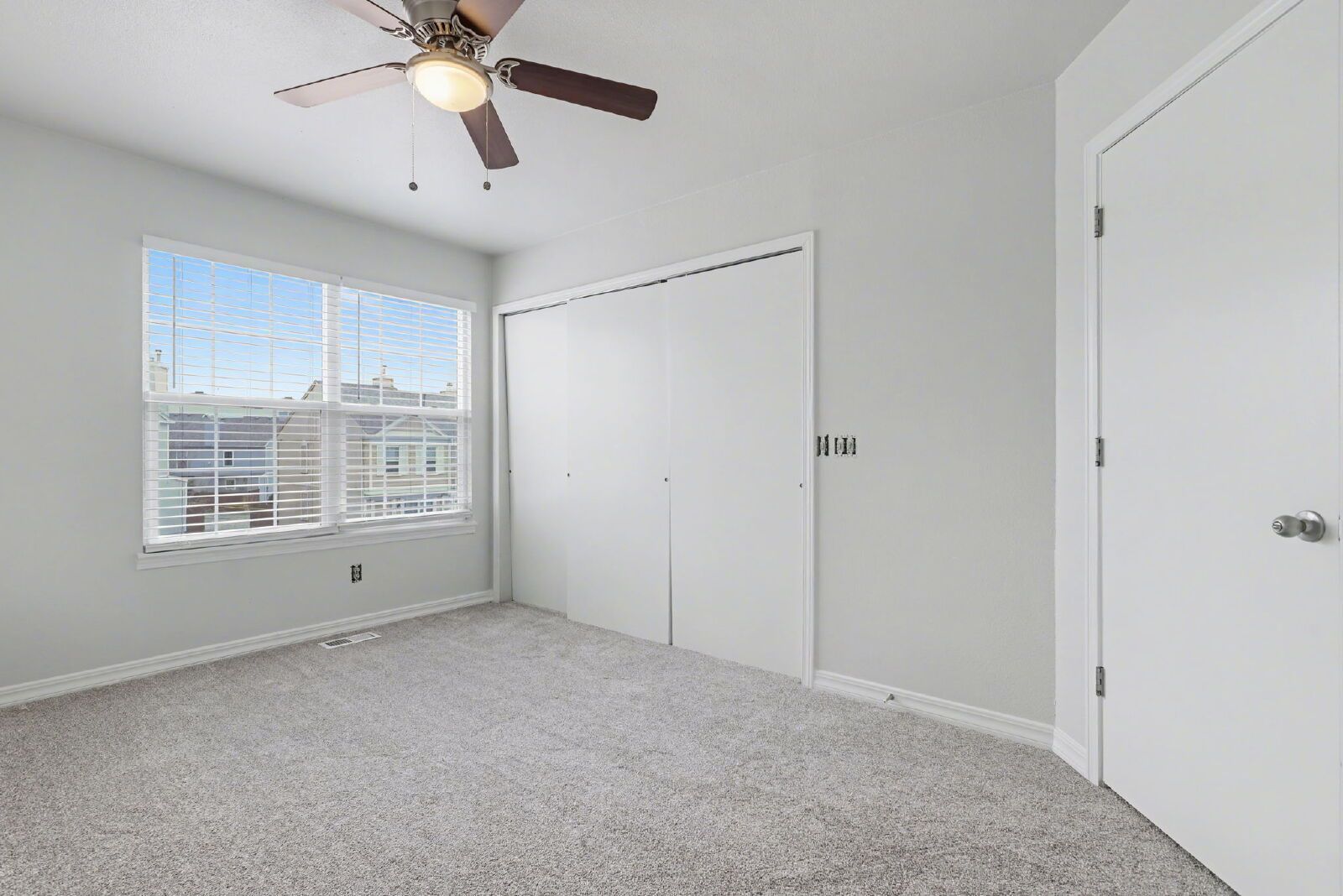 Comfortable 2-Bedroom Townhome with Private Courtyard and Updated Flooring property image