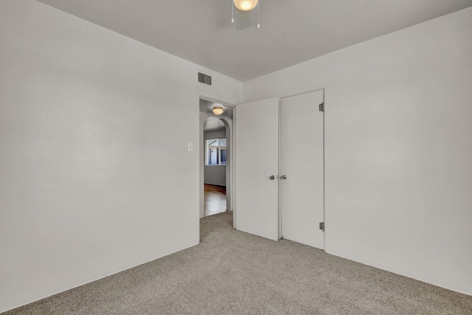 Updated 2-Bedroom Apartment Near Downtown with In-Unit Laundry property image