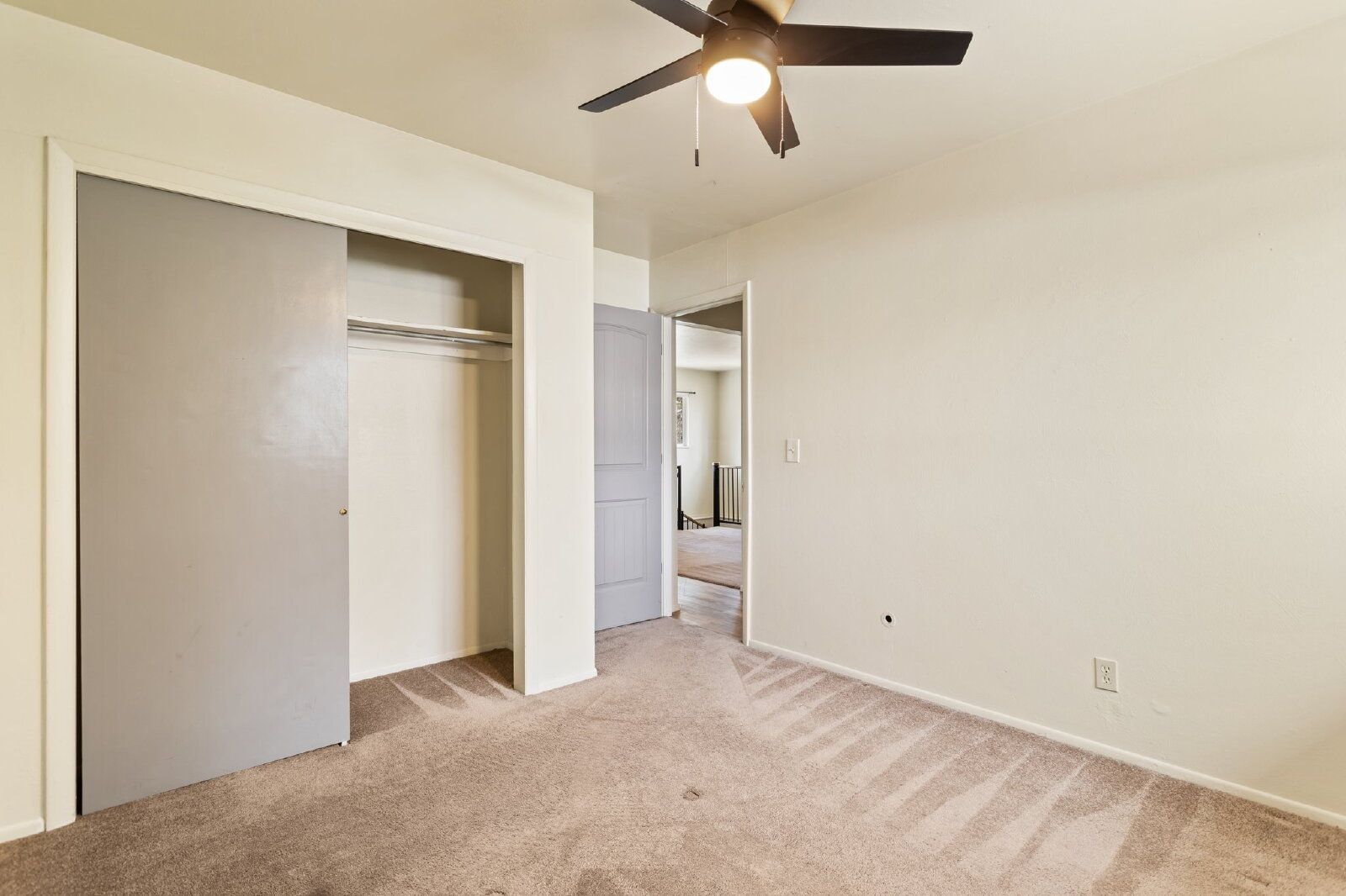 Spacious 3-Bedroom Duplex in the Ivywild Neighborhood – Steps from Ivywild School and Local Hotspots property image