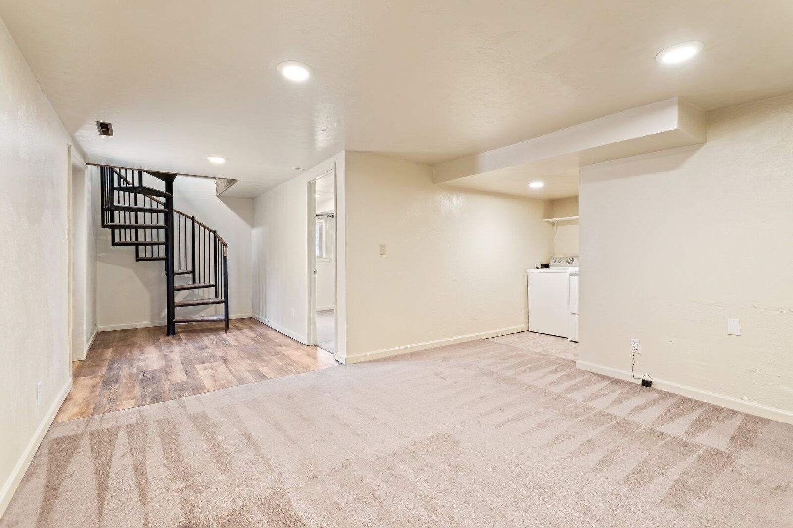 Spacious 3-Bedroom Duplex in the Ivywild Neighborhood – Steps from Ivywild School and Local Hotspots property image