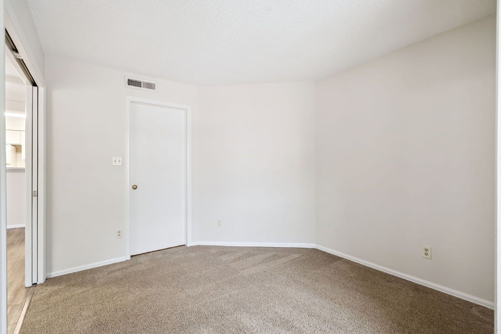 Updated 2-Bedroom Ground-Floor Condo — Water, Sewer & Trash Included, Southeast Colorado Springs property image