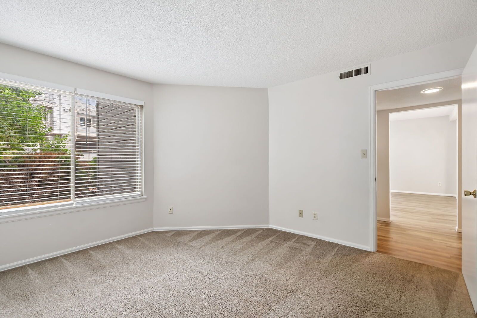 Updated 2-Bedroom Ground-Floor Condo — Water, Sewer & Trash Included, Southeast Colorado Springs property image