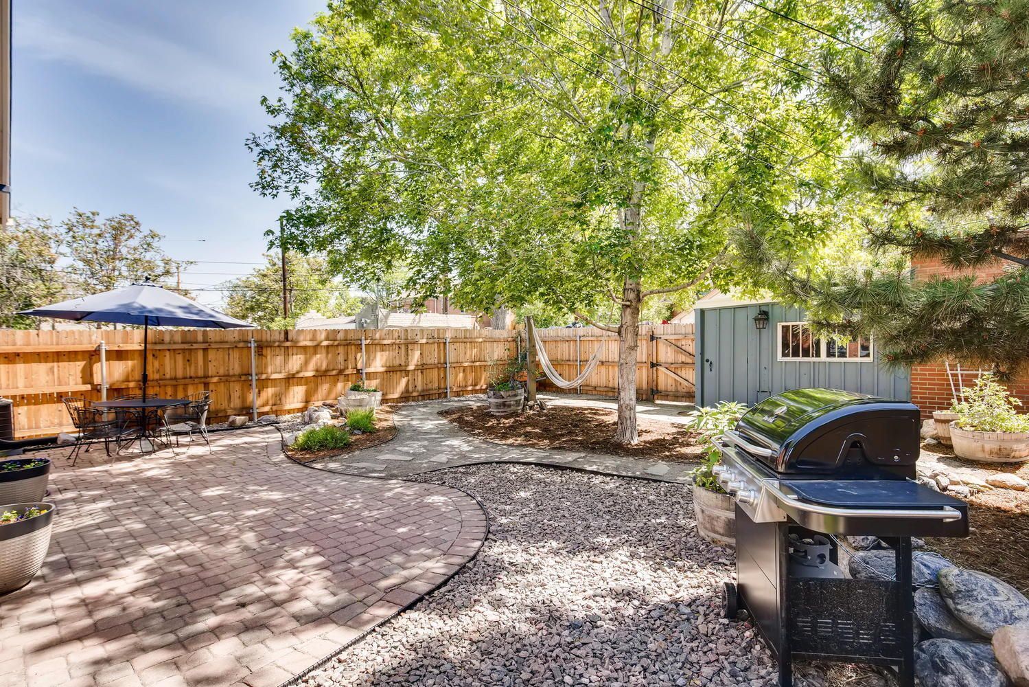 Charming Garden-Level 2-Bedroom Apartment with Office in Washington Park West property image