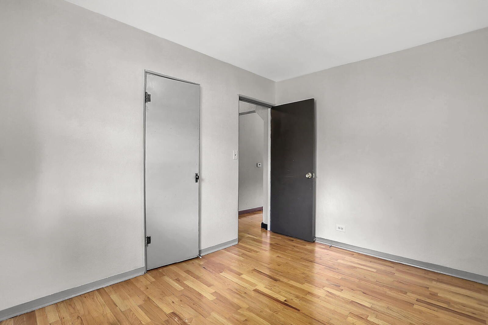 Well-Maintained 2-Bedroom Home Near Downtown Colorado Springs with Detached Garage property image