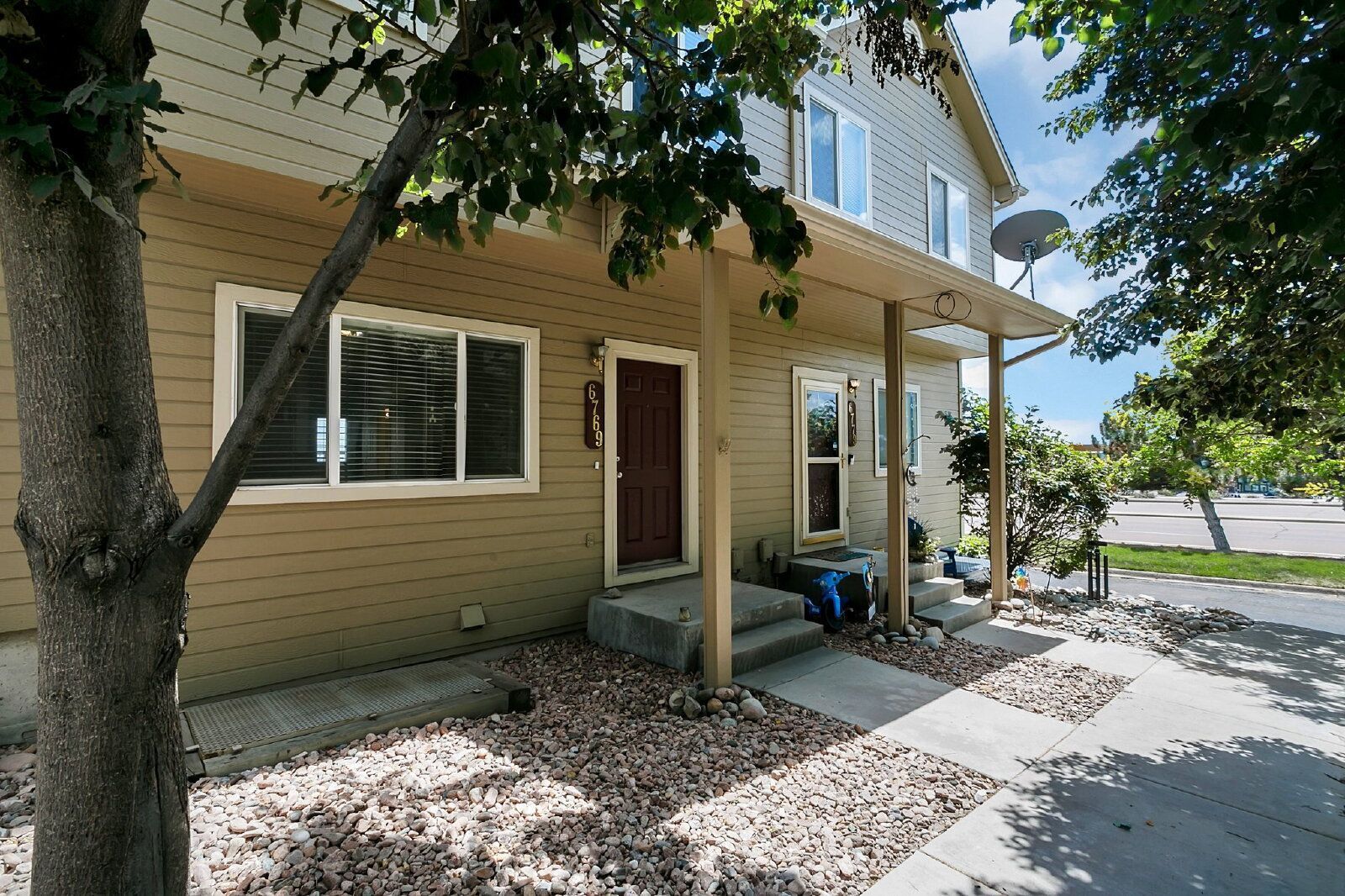 Spacious 2-Bedroom Townhome with 2.5 Baths and Gas Fireplace Near Peterson SFB property image