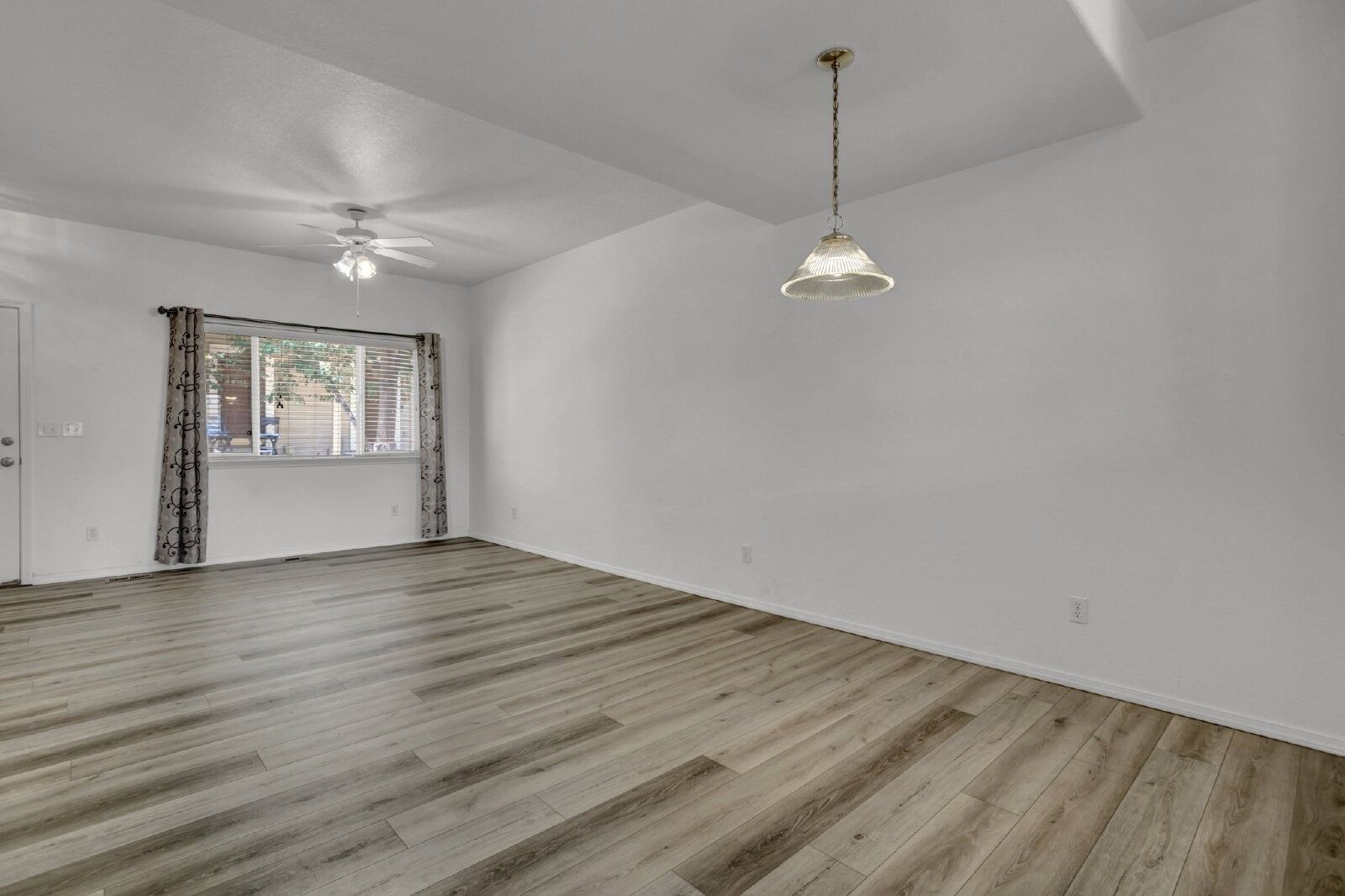 Spacious 2-Bedroom Townhome with 2.5 Baths and Gas Fireplace Near Peterson SFB property image