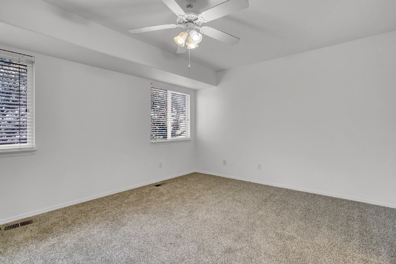 Spacious 2-Bedroom Townhome with 2.5 Baths and Gas Fireplace Near Peterson SFB property image