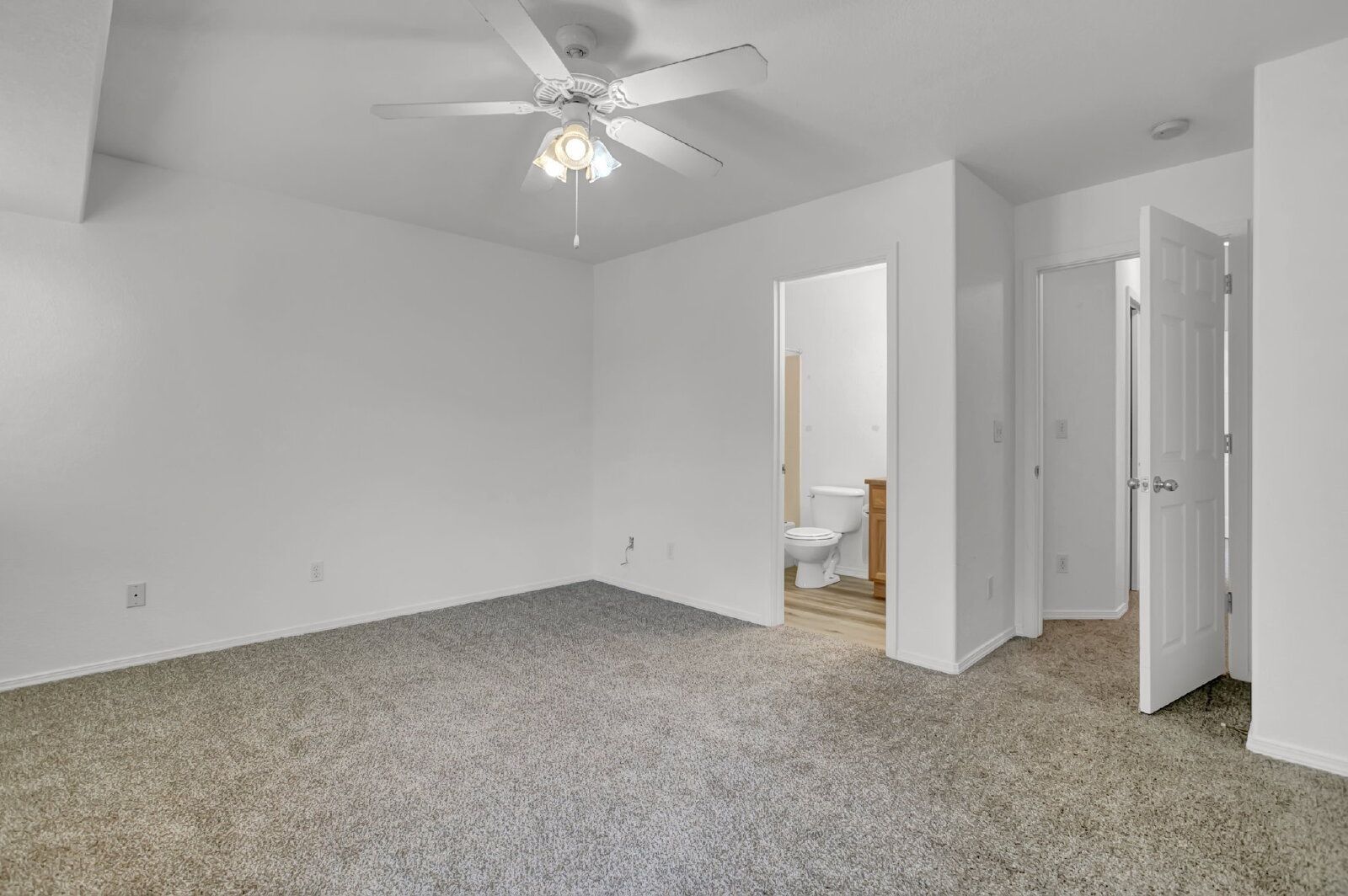 Spacious 2-Bedroom Townhome with 2.5 Baths and Gas Fireplace Near Peterson SFB property image