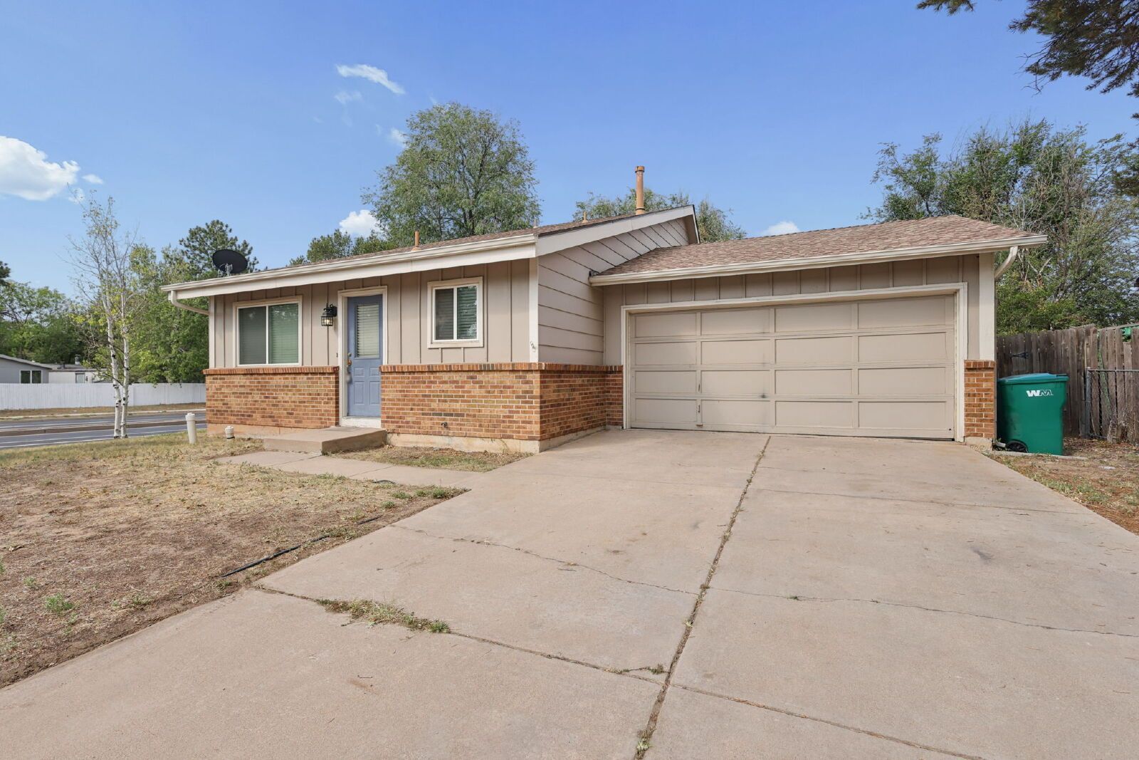 Fully Renovated 3-Bedroom Home with 2-Car Garage and Fenced Yard Near Powers & Academy property image