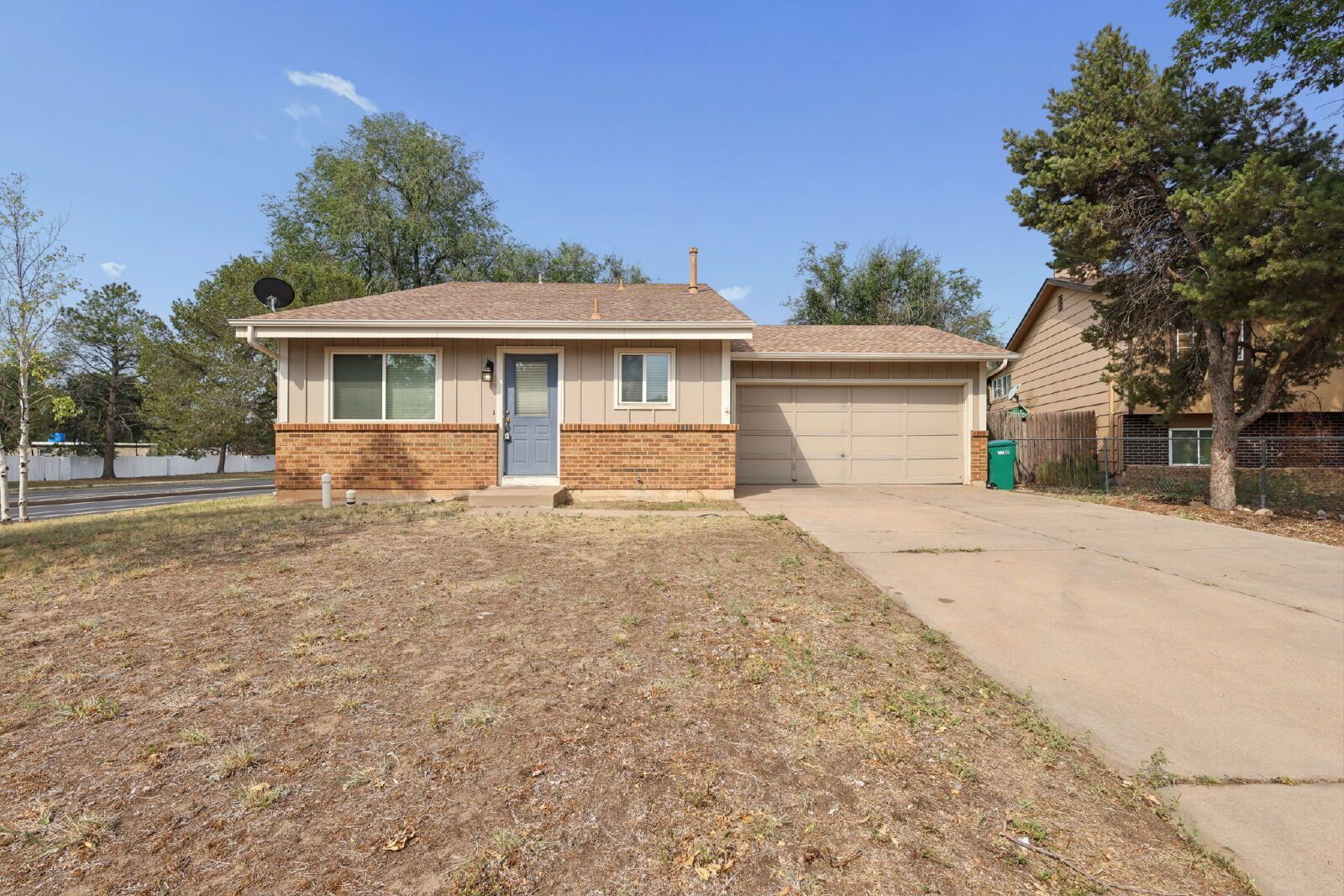 Fully Renovated 3-Bedroom Home with 2-Car Garage and Fenced Yard Near Powers & Academy property image