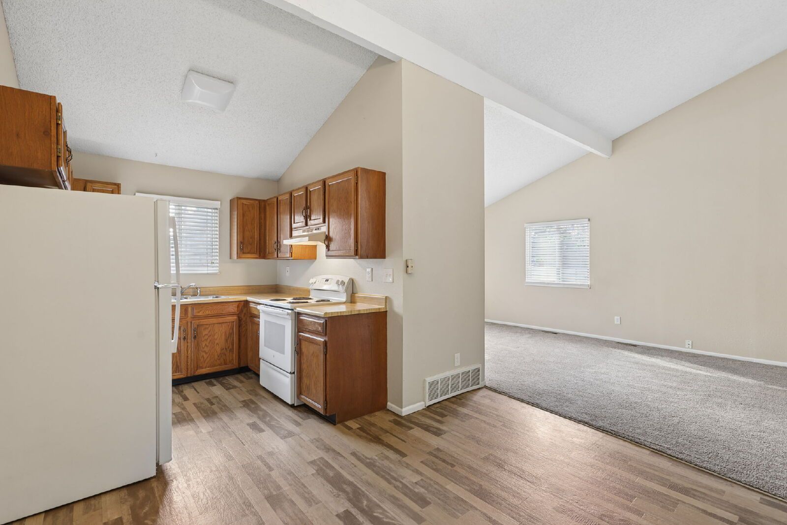 Fully Renovated 3-Bedroom Home with 2-Car Garage and Fenced Yard Near Powers & Academy property image