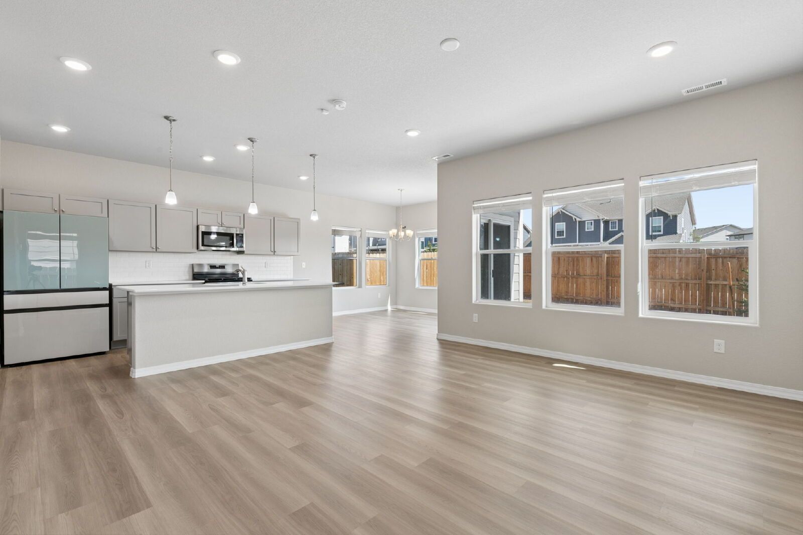 Modern 3-Bedroom Home with Quartz Kitchen, Loft, and 2-Car Garage in Northeast Colorado Springs property image