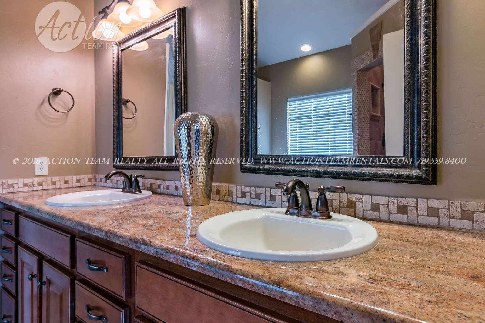 Spacious 4-Bedroom Home Backing to Open Space with Mountain Views in Northwest Colorado Springs property image