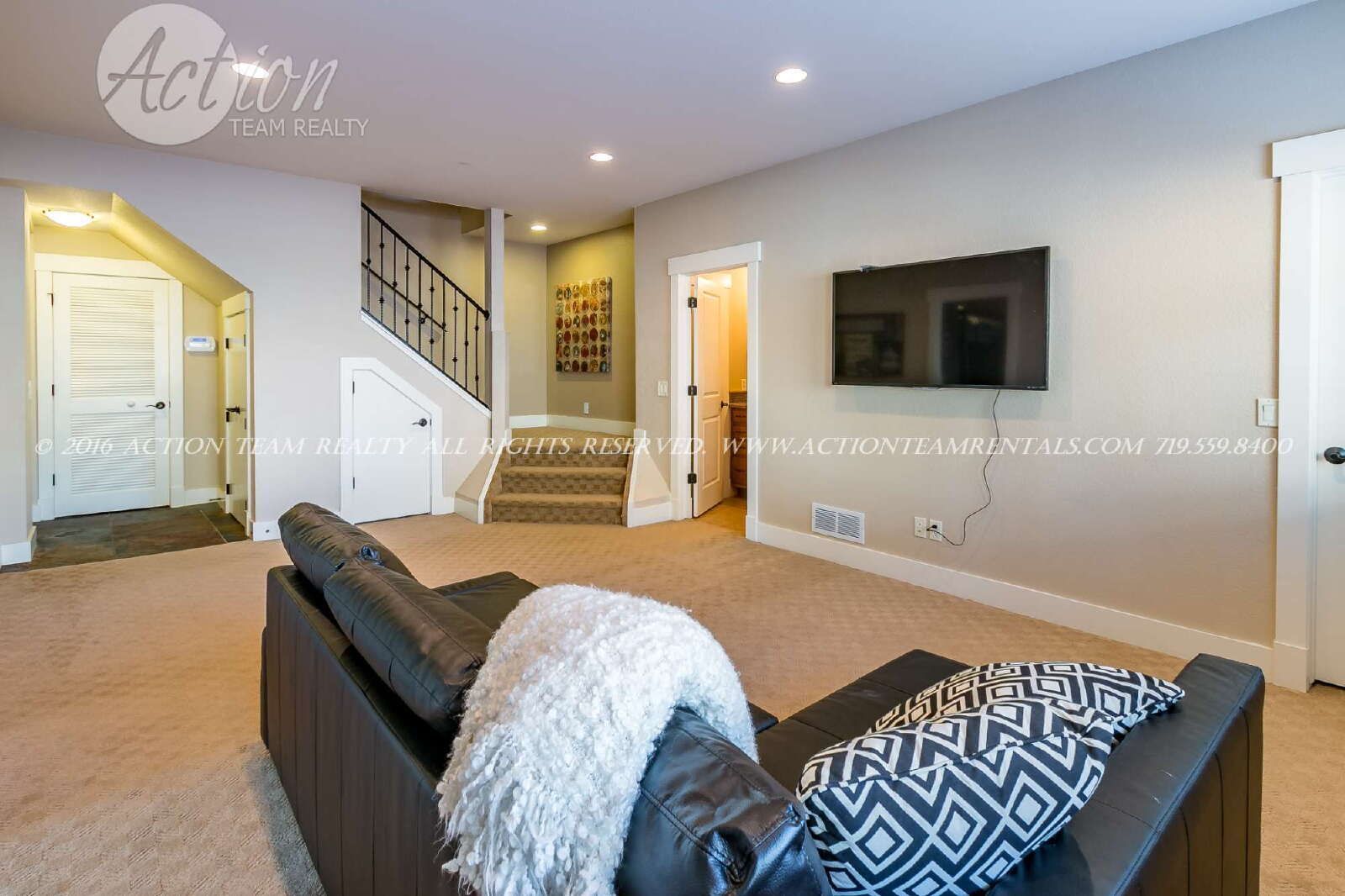 Spacious 4-Bedroom Home Backing to Open Space with Mountain Views in Northwest Colorado Springs property image