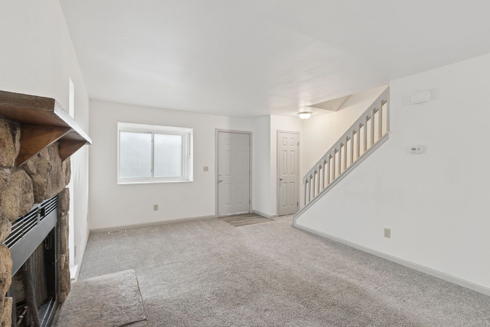 Move-In Ready 2-Bedroom End-Unit Townhome with Enclosed Patio Near Peterson SFB property image