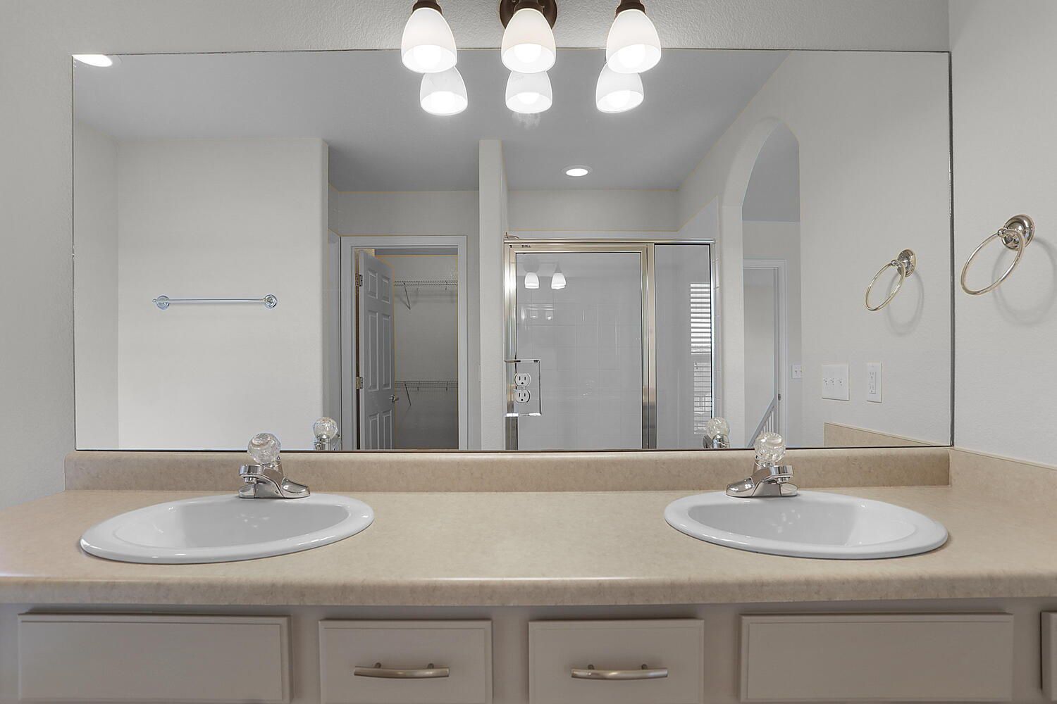 Updated 3-Bedroom Townhome with 5-Piece Primary Bath, Central A/C, and 2-Car Garage Near Fort Carson property image